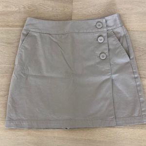 Lizwear skort size 6